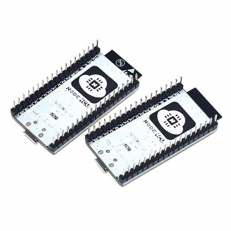 لوحة تطوير واي فاي NodeMCU ESP - مراجعة Nodemcu 32S وسعره